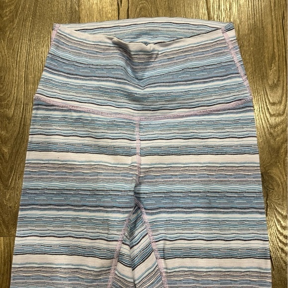 Lululemon High Times Pant 25" Sz 4 Wave Twist Lilac Caspian Blue Leggings Stripe - Picture 6 of 14